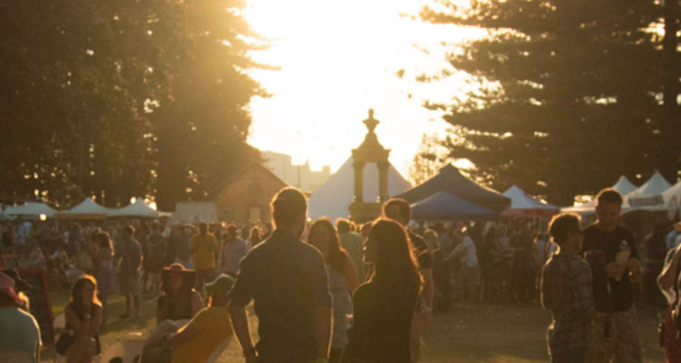 sunset-crowd-background